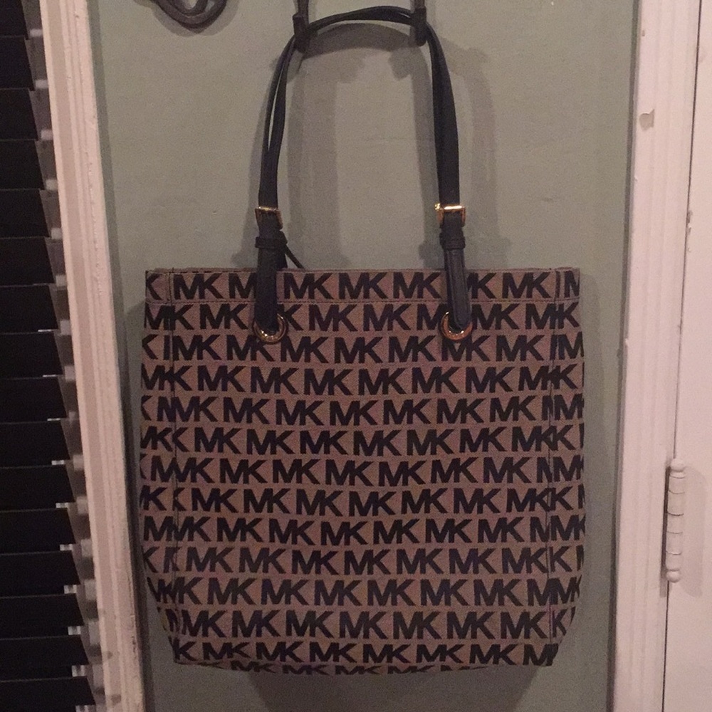 Michael Kors shoulder bag
